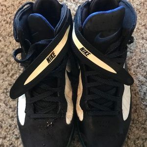 Nike MAXAIR Men's basketball shoe (Size:8)
